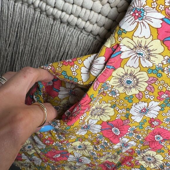 Lily Rose Yellow Floral Shorts Romper (Small) - Picture 4 of 8